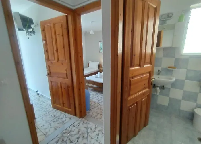 Platis House 아파트