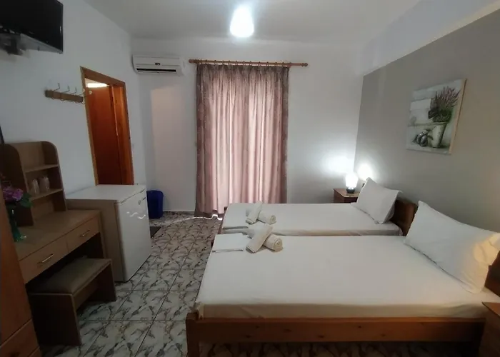 Platis House * 스키아토스 타운